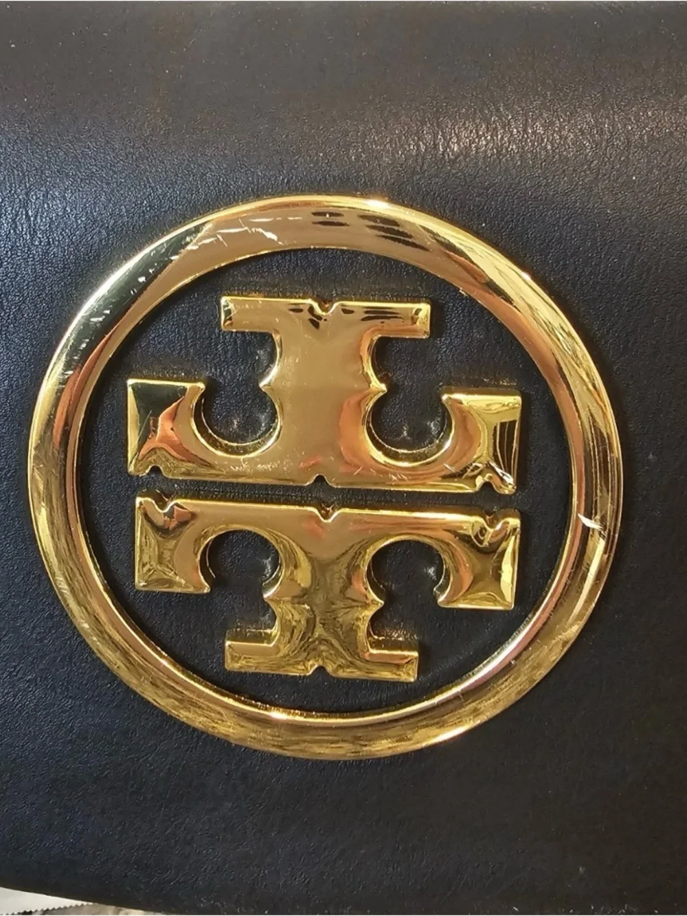Beautful Tory Burch Black Leather Shoulder Bag with Gold Logo - Picture 6 of 11